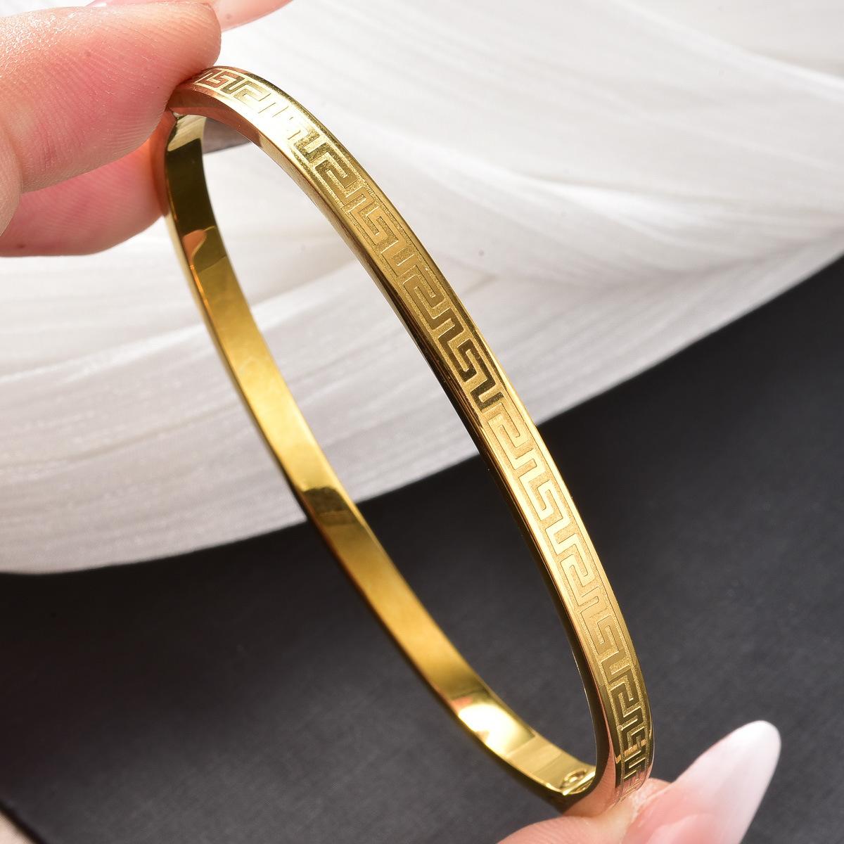 2026 Fashion Classic Plain Circle Paper Pattern Bracelet Stacked Ins Simple Women s Bracelet 18CM