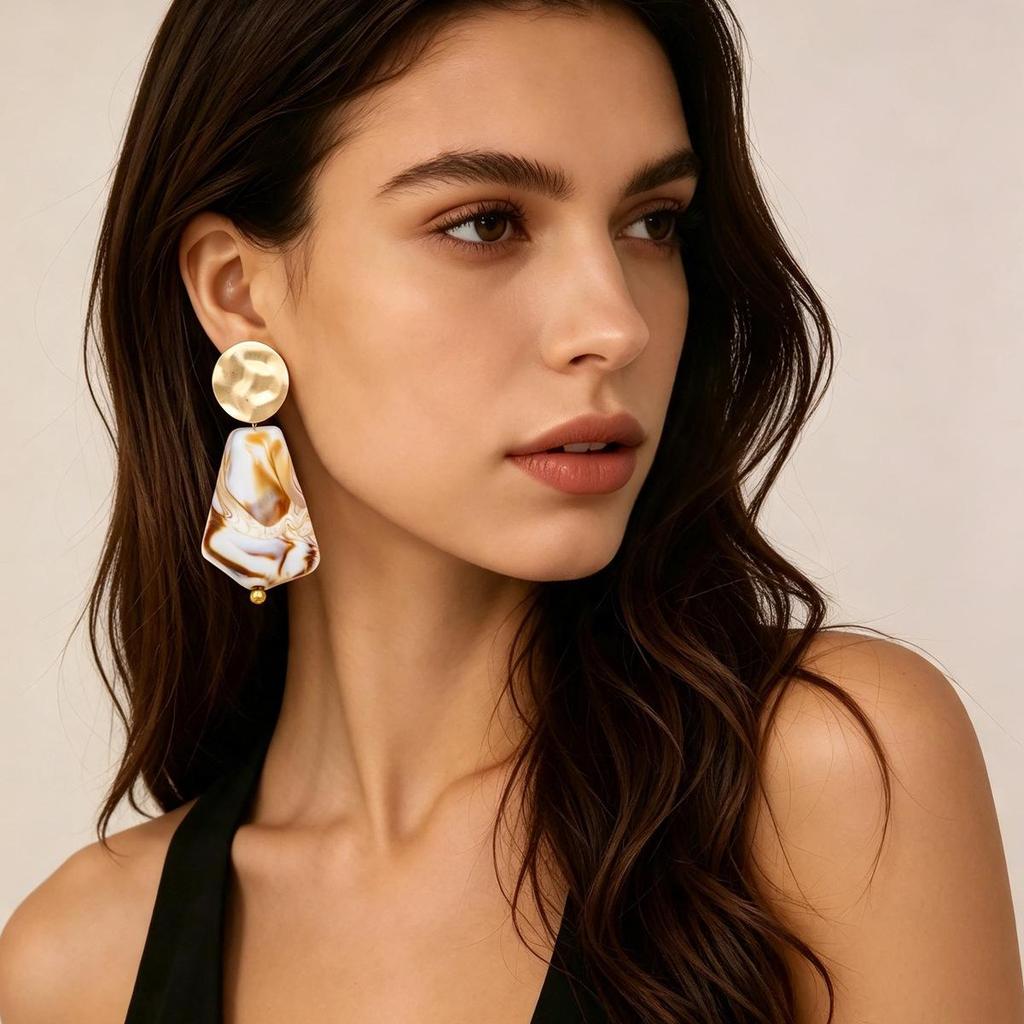 Retro Bohemian Gradient Earrings: Geometric Light-Luxury for Women