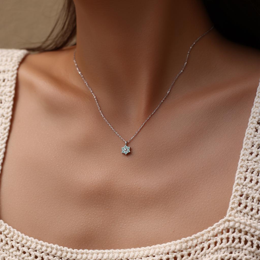 MODIAN 0.18CT Moissanite Necklace 925 Silver Delicate Green Snowflake Lab DPendant Necklace For Women Jewelry