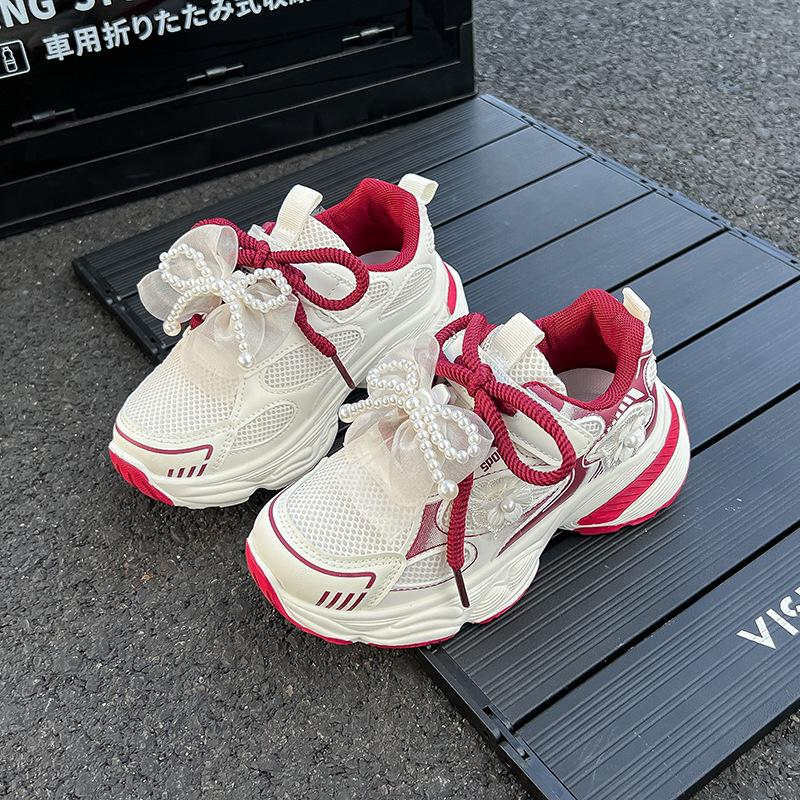 

Девочки жемчужные кроссовки дышащие бант папины кроссовки 2025 весна и осень новые девочки беговые принцесса белые туфли 26