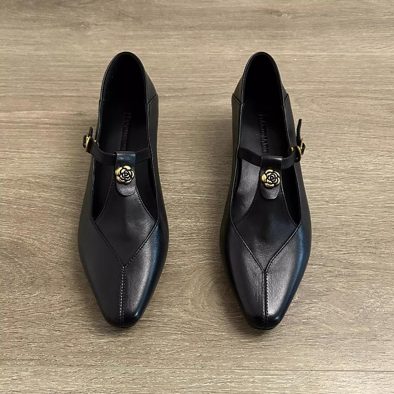 2025 New Women Mary Jane Shoes Retro Camellia Chunky Heel Hollow Out Single Shoes for Commuting Buckle