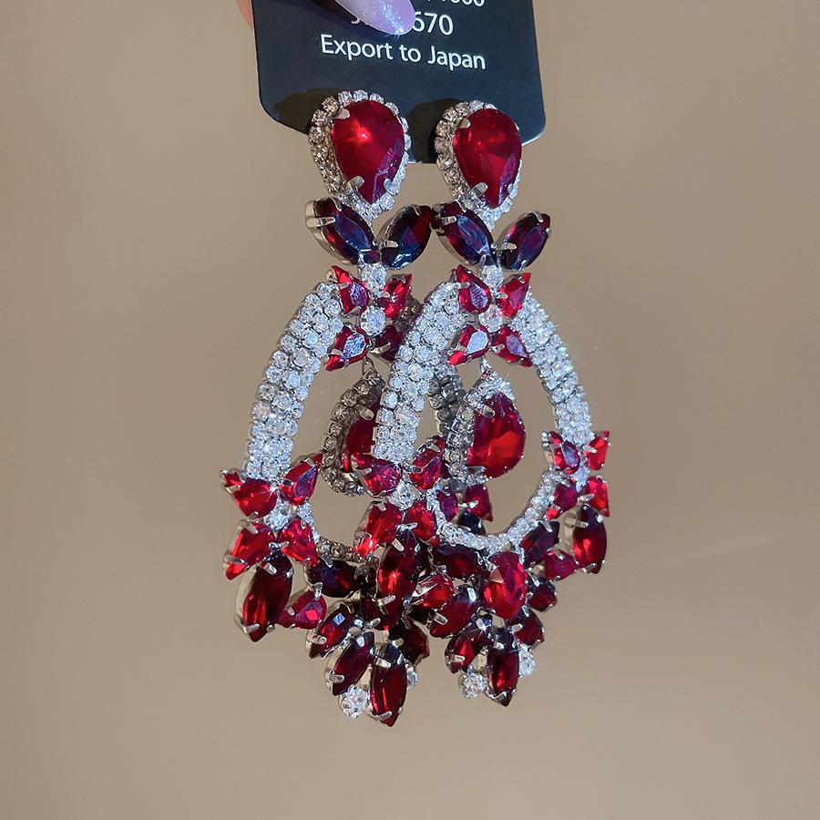 Luxury Spider Web Drop Tassel Earrings with Inlaid Diamonds