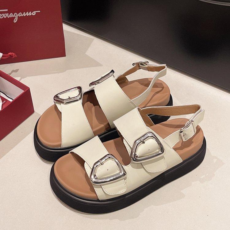 

Internet celebrity platform Roman sandals women 2025 summer new retro students wear Korean version of versatile comfortable beach shoes 40 бежевый