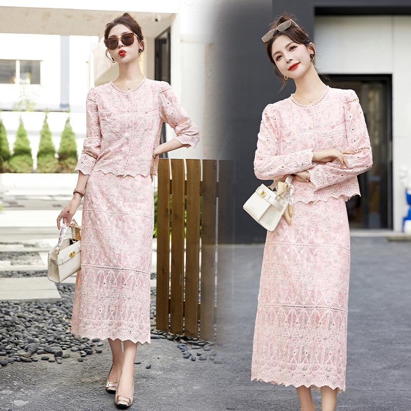 

Women s High-End Lace Top & Skirt Set - Autumn 2024 Collection M (90-105 lbs) рожевий