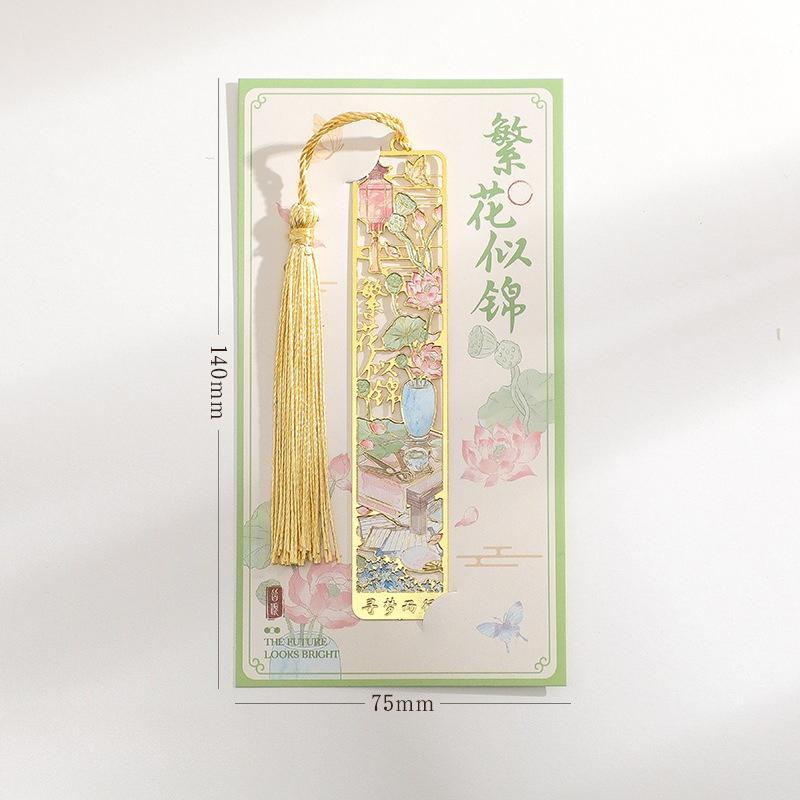 Retro Chinese Floral Style Metal Bookmark  Ancient Elegant Hollow Reading Clip for Students Literary Gift Vintage Bronze Book