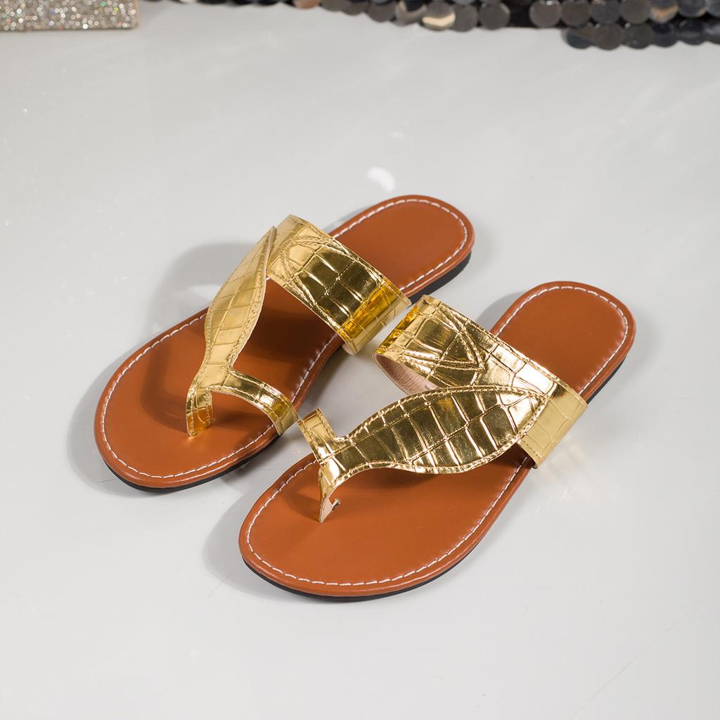 Flat-bottomed cool slippers women's 2025 summer new European and American large-size toe wear casual beach