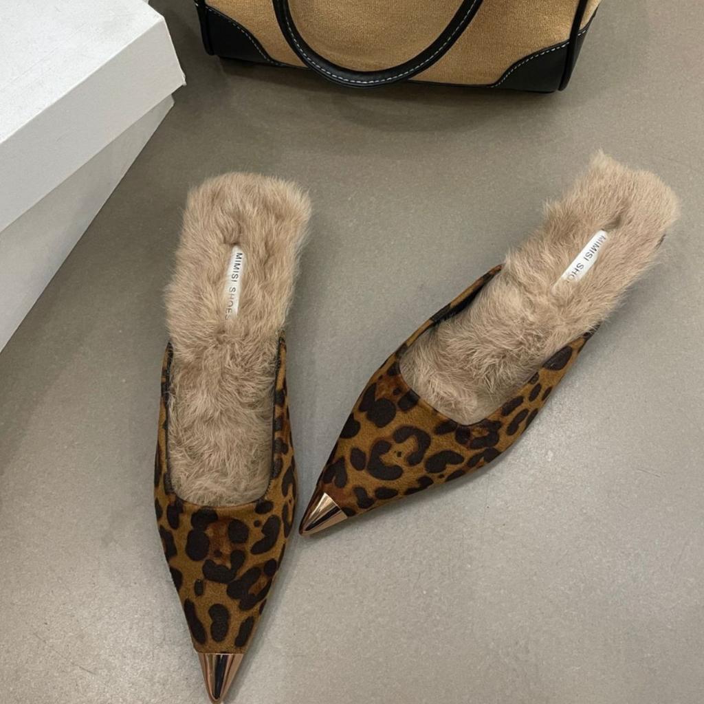Baotou half-drag women's outer wear 2025 autumn new triangular thick heel medium heel fluffy shoes metal pointed low heel slippers