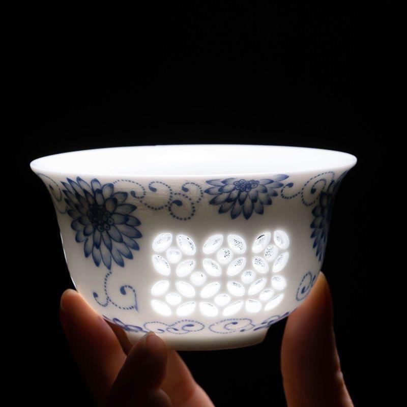 Porcelain Hollow Beehive Gaiwan Tea Set – Elegant Chinese Kung Fu Tea Cup with Lid