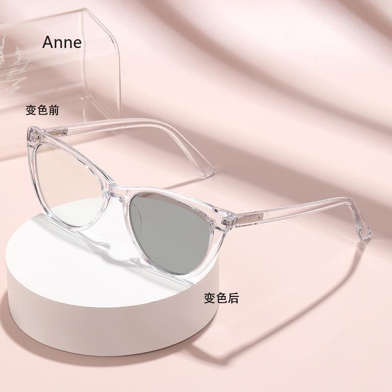 

Ladies Trendy Photochromic Myopia Glasses Fashionable Cat Eye Frame Anti Blue Light Eyewear Stylish Women Minus Sight Glasses -4.0