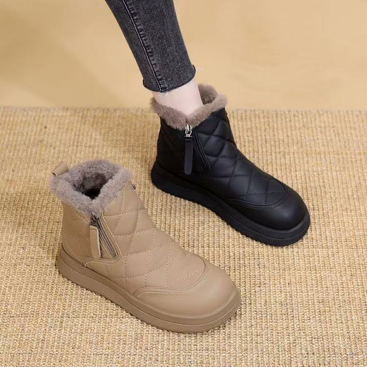 thick-soled snow boots women's new winter velvet thickened Northeast warm cotton shoes waterproof and non-slip short boots