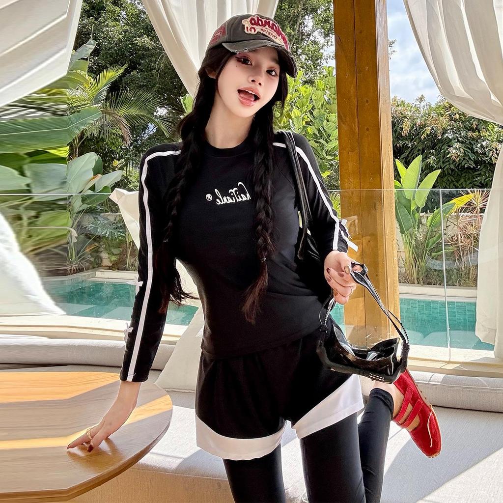 Women's Two-Piece Scuba Suit: Long Sleeve & Pants, Sun Protection, Quick Dry, Slim Fit, Surfing & Snorkeling Swimwear.