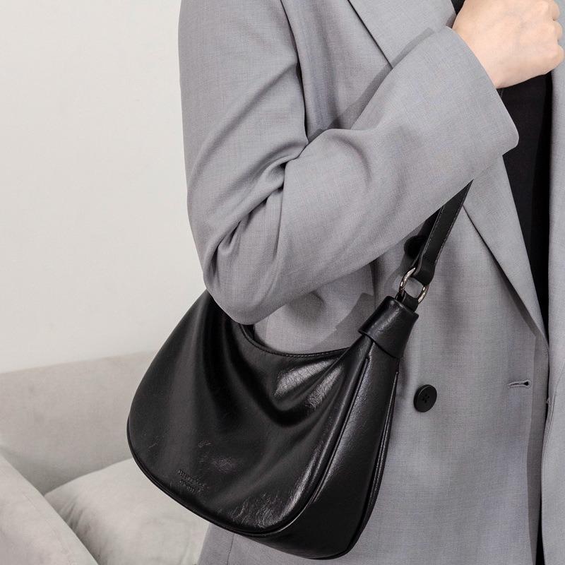 Einfaches Nischendesign Unterarmtasche Damen Herbst- und Wintermode vielseitige Pendler-Umhängetasche