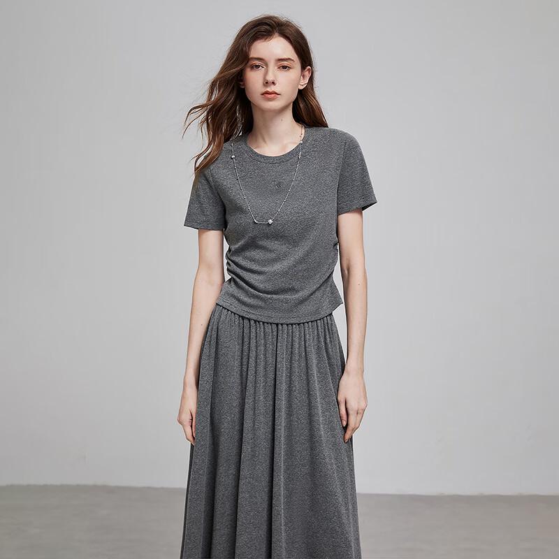 Chuyu Women's Relaxed Fit T-shirt & Skirt Two-Piece Set