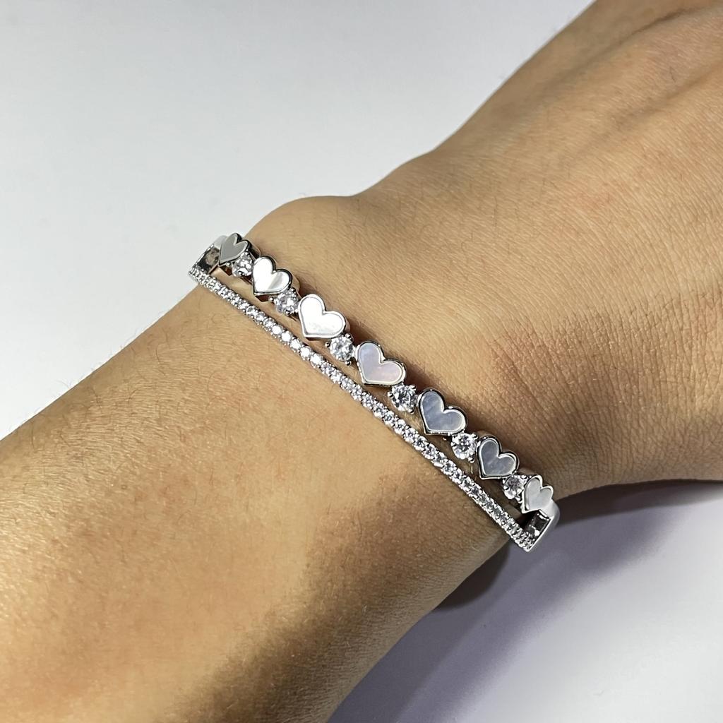 A Caring Female Natural Shell Bestie Fashion Simple Light Luxury Hand Jewelry Female Bracelet