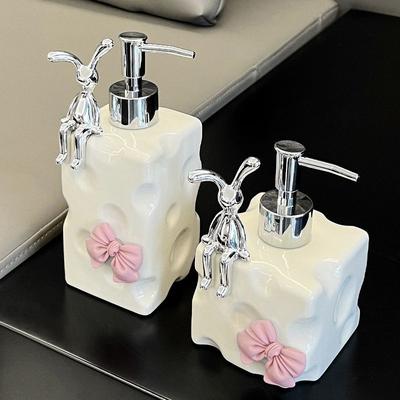 Frasco de Loção Cerâmico com Laço Prata Coelho Recipiente para Sabonete Acessórios de Banheiro Frasco de Armazenamento para Shampoo Removedor de Maquiagem de Alta Qualidade Novo