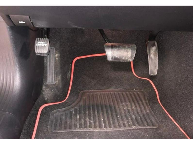Chrysler 300C Dodge RAM Grand Voyager Stainless Steel Throttle Brake Foot Pedal