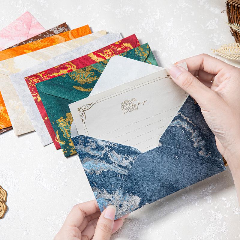 In-Stock Western-Style Gilded Love Letter Envelopes & Gold Embossed Letter Paper Set
