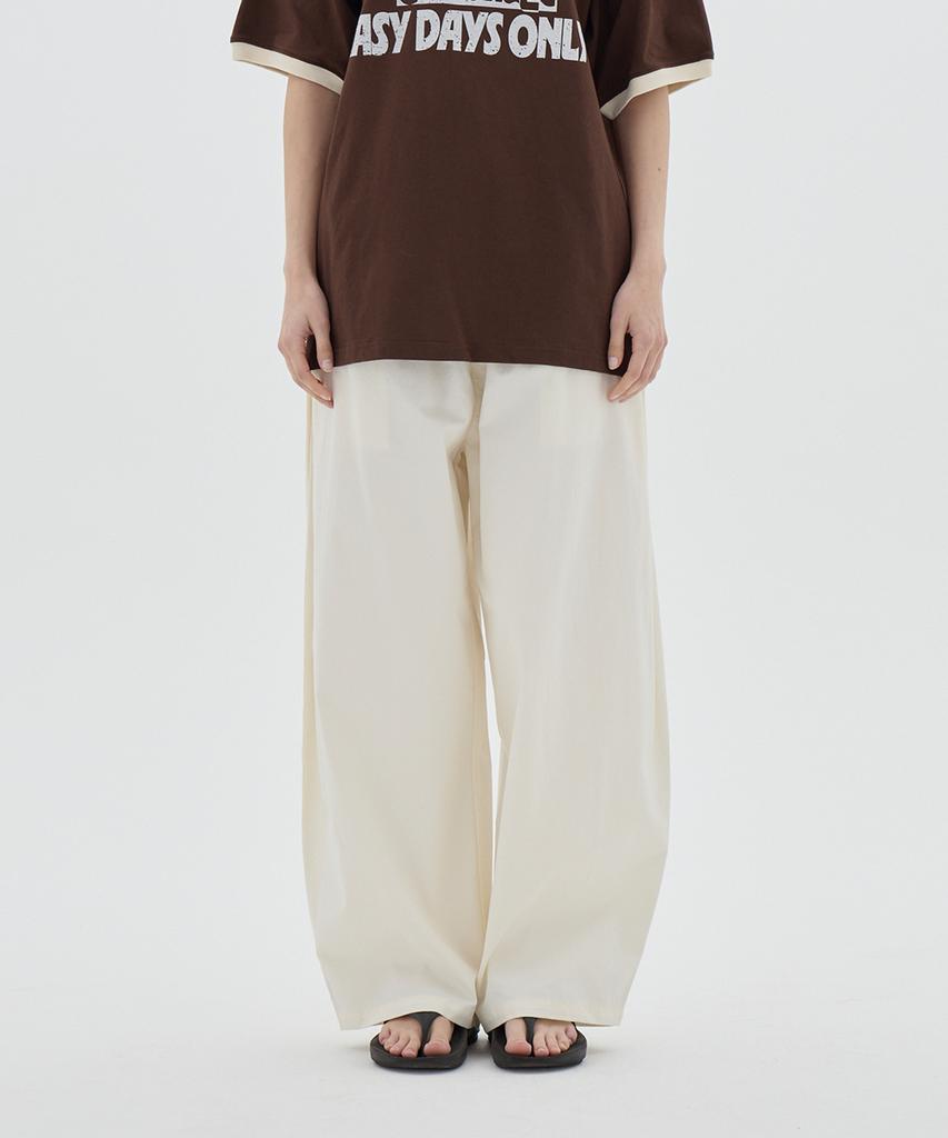 URBANAGE Balloon Fit Curved Pintuck Cotton Elastic Waist Pants_White