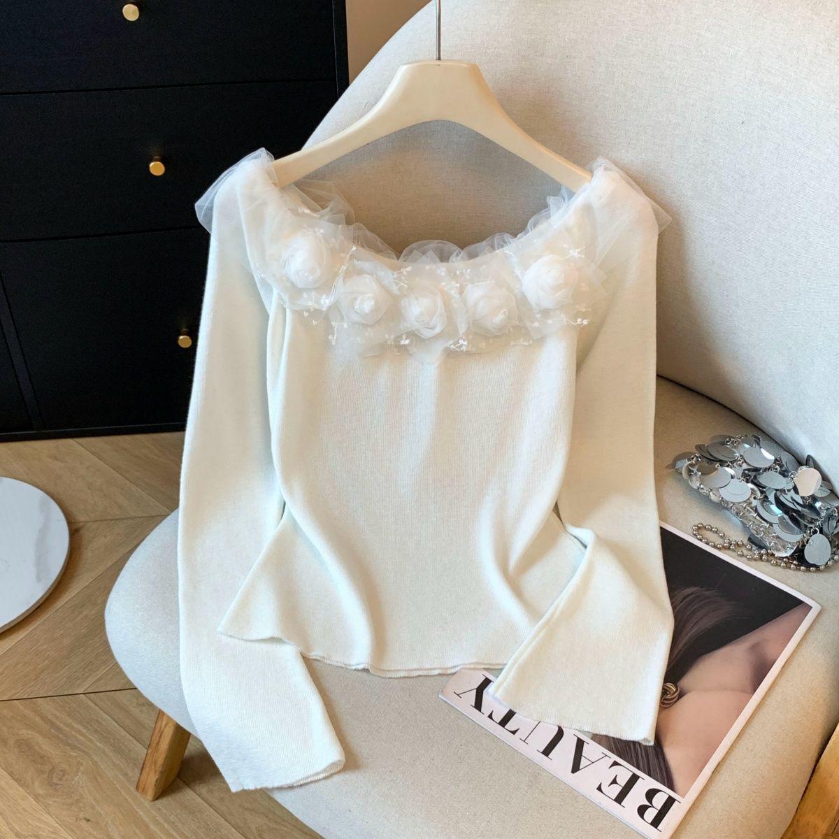 

Chic Romantic 3D Floral One-Shoulder Long-Sleeve Knitted Top for Women Large