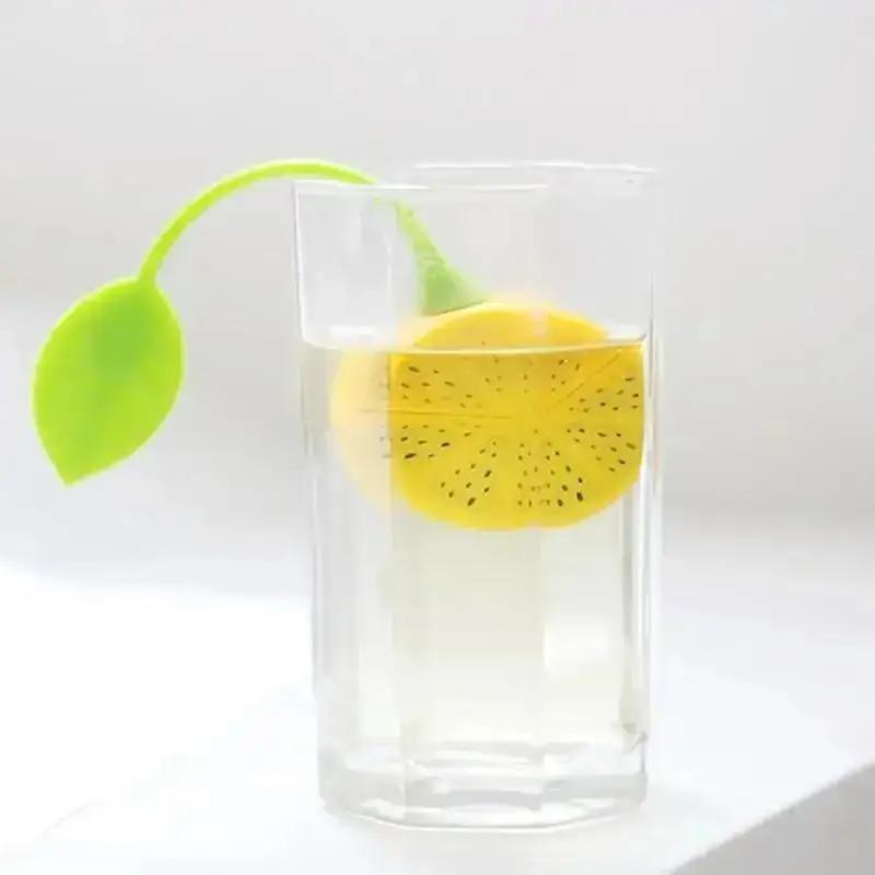 Kleines Teesieb in Zitronenform für die Küche, lebensmittelechtes Silikon-Teesieb, Zitronenverschluss, Teetassensieb, praktisches Haushaltswerkzeug