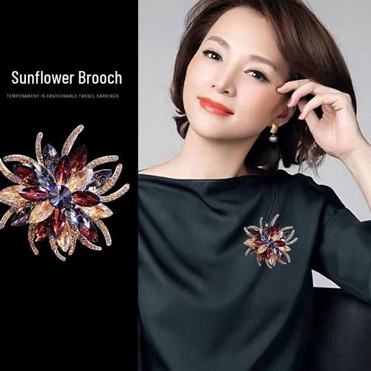 Unisex Sunflower Brooch: Elegant Suit Accessory, Versatile Coat Pin, Stylish Corsage