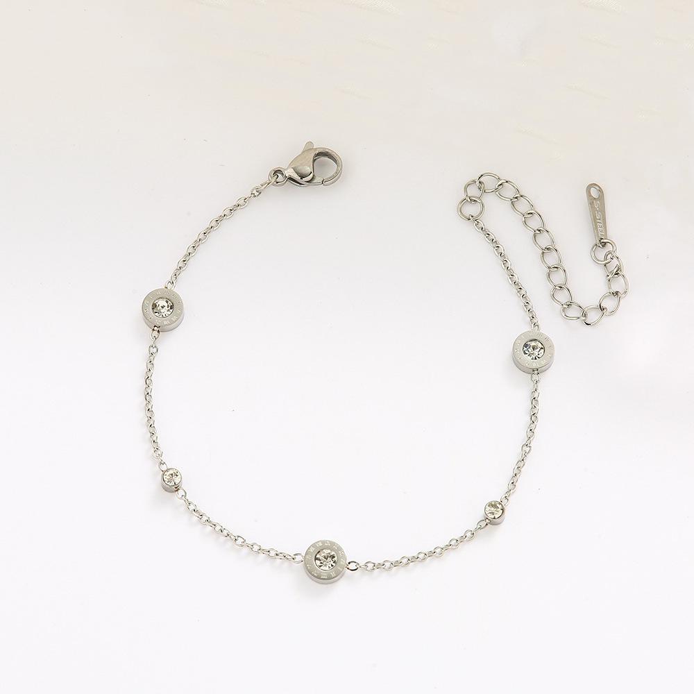 Elegant 18K Gold Titanium Steel Bracelets: European & American Fashion, Non-fading, Women's Versatile Personality Hand Jewelry