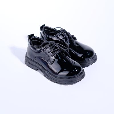 Scarpe Scolastiche Versatili per Bambini Nero Lucido - Design Trendy in Pelle 2025