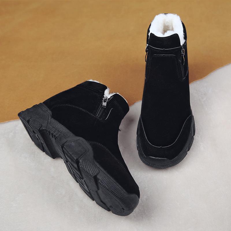 Leather Men's Winter Boots with Fur 2024 Warm Snow Boots Men Winter Work Casual Shoes Sneakers High Top Rubber Ankle Boots