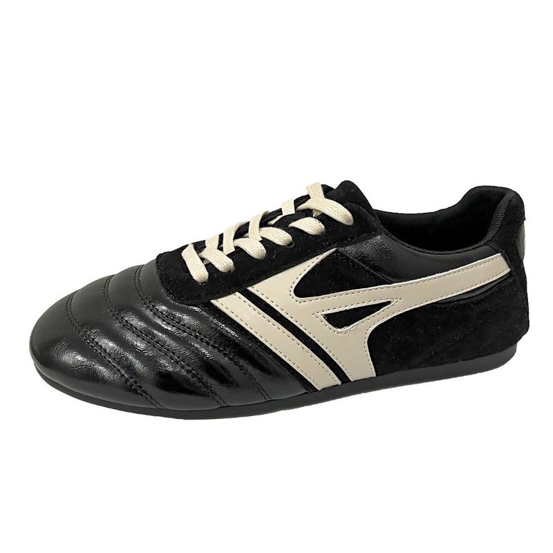 

Red women s breathable summer and autumn new casual sports brown little white shoes board shoes 35 чёрный