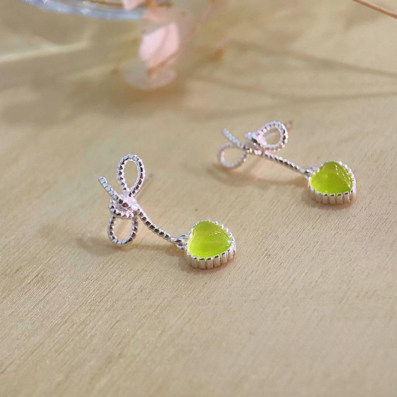 Forest Green Love Bow Earrings for Women In Summer Fresh and Sweet