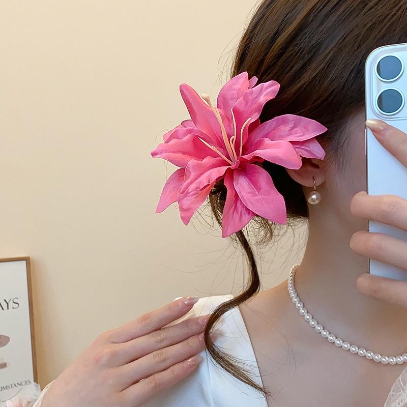 Rote Spinnenlilie Acryl Haarspange: Retro chinesischer Stil Haarschmuck