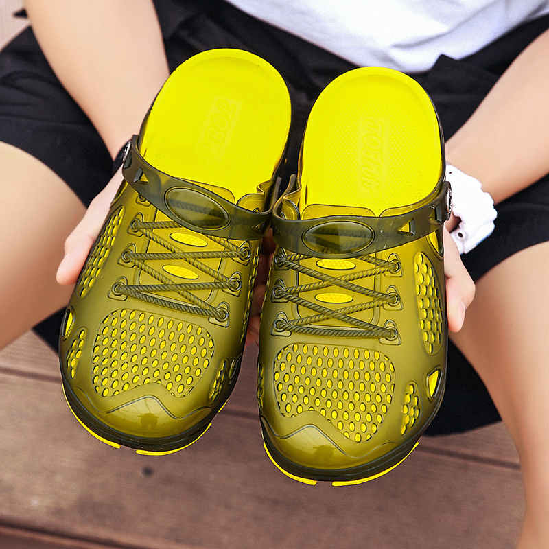 Fashion 2025 Men's Sandals Handmade Summer Shoes for Men Rubber Soft Garden Water Shoes Big Size Man Beach Flat Sandals Slippers X14