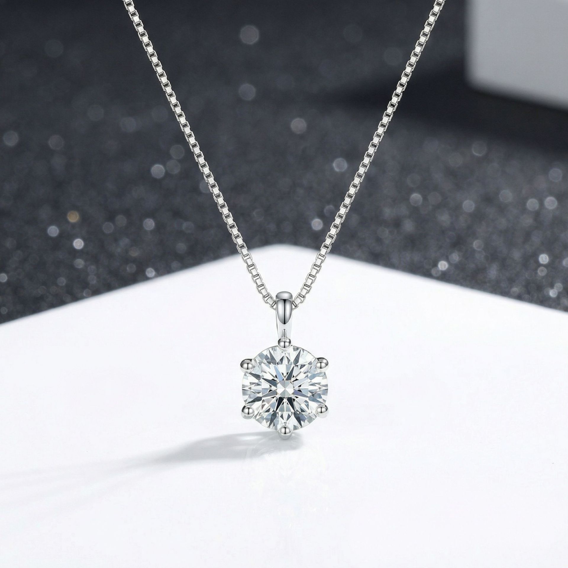 Six-claw single diamond necklace women s light luxury niche high-end clavicle chain fashionable geometric new pendant with accessories