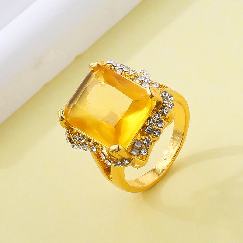 Huajie Light Yellow Square Sparking Cubic Zirconia Shining Rings for Women Party Hyperbole Ring Trend