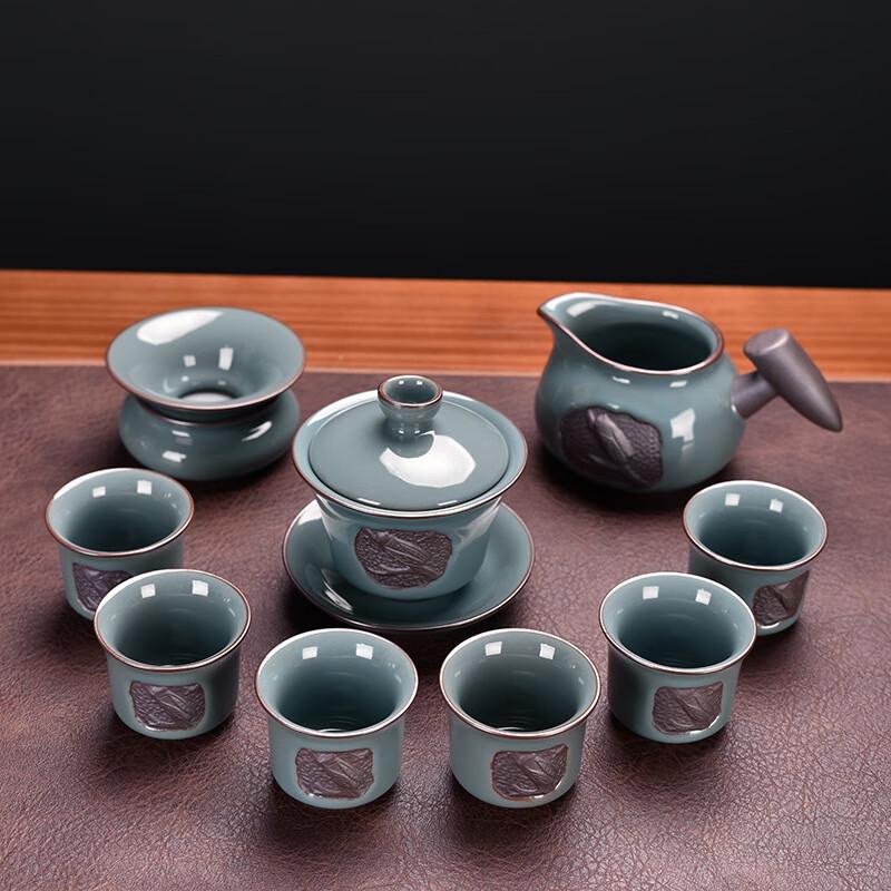 

Cha Xun 10-Piece Ge Kiln Gaiwan Tea Set