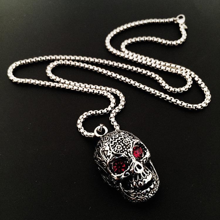 

Ожерелье-подвеска в стиле хип-хоп 2021 года, модная цепочка для свитера для мужчин и женщин Red Diamond Skeleton + 70cm Pearl Chain