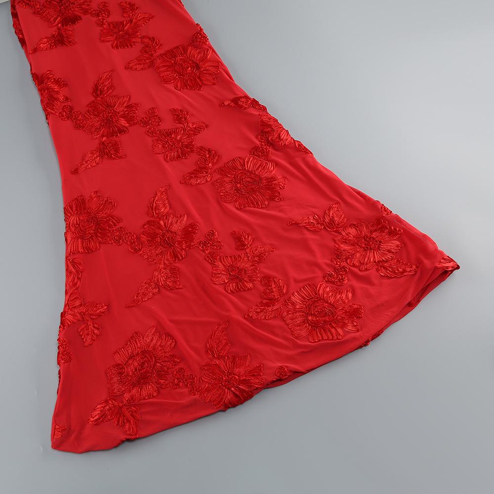 Elegant Red Halter Neck Evening Dress with Embroidered Detail