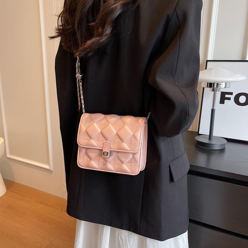 Small Bag Women's New Fashion High-end Fashion Diamond Shoulder Bag Chain Messenger Bag Small Square Bag