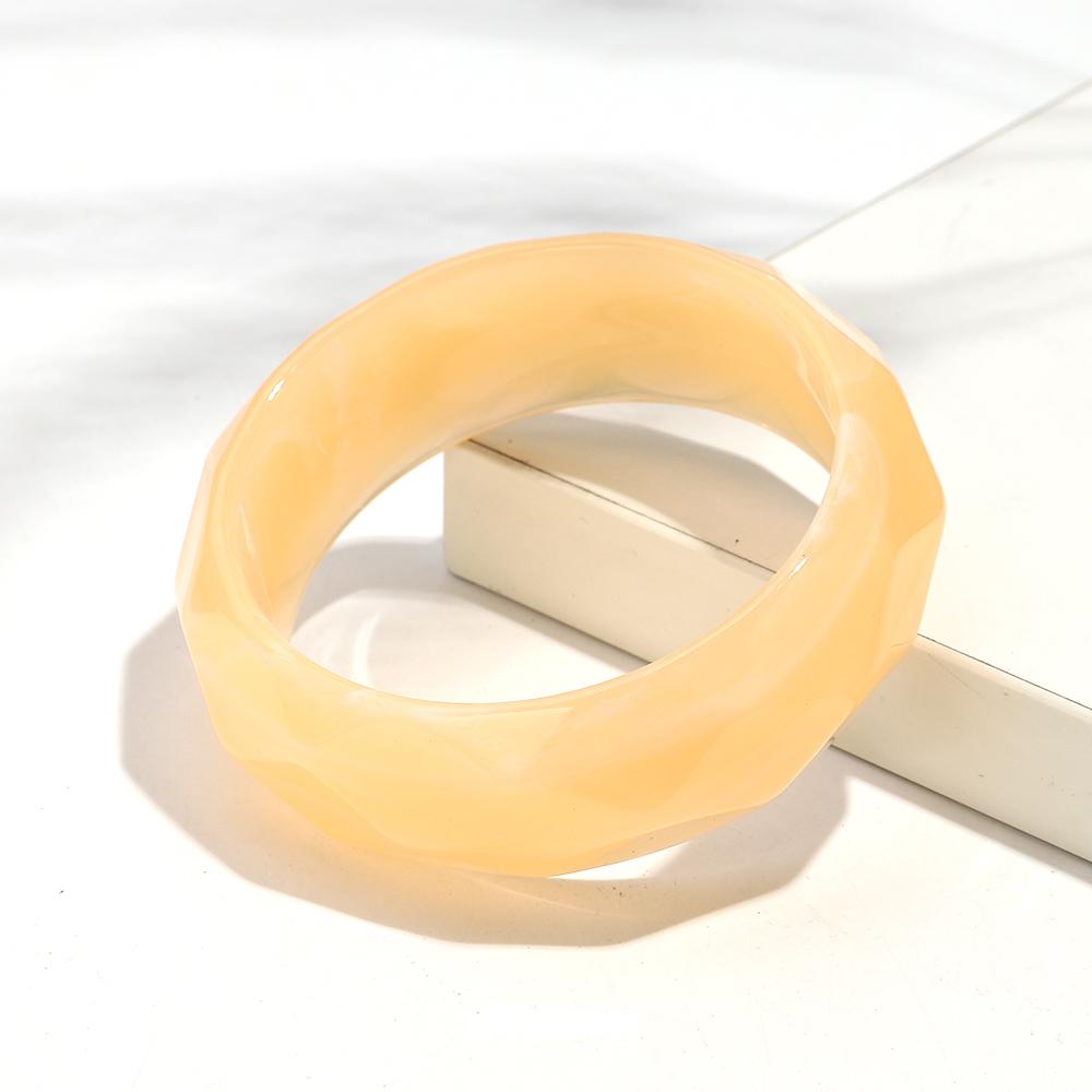 Vintage Irregular Circle Acrylic Wide Bangle for Women Statement Resin Chunky Geometric Stackable Bracelets Fashion Jewelry Gift