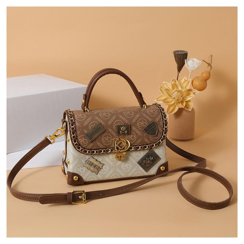 

Новая нишевая дизайнерская сумка через плечо, модная ретро сумка с нашивками, женская модная сумка-мессенджер, портативная сумка-коробка белый