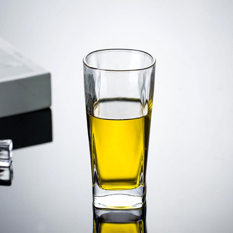 Pahar de băutură Articole de ceai elegante Rezistent la căldură Căni de apă Pahar pentru vin străin Pahar de whisky Pahar transparent pentru apă de gură Hotel Bar Pahar de vin