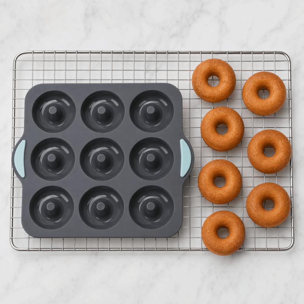 Non-Stick Surface Silicone Donut Pan 9-Cavity Design Ring Cake Mold Baking Tray  Oven Baking