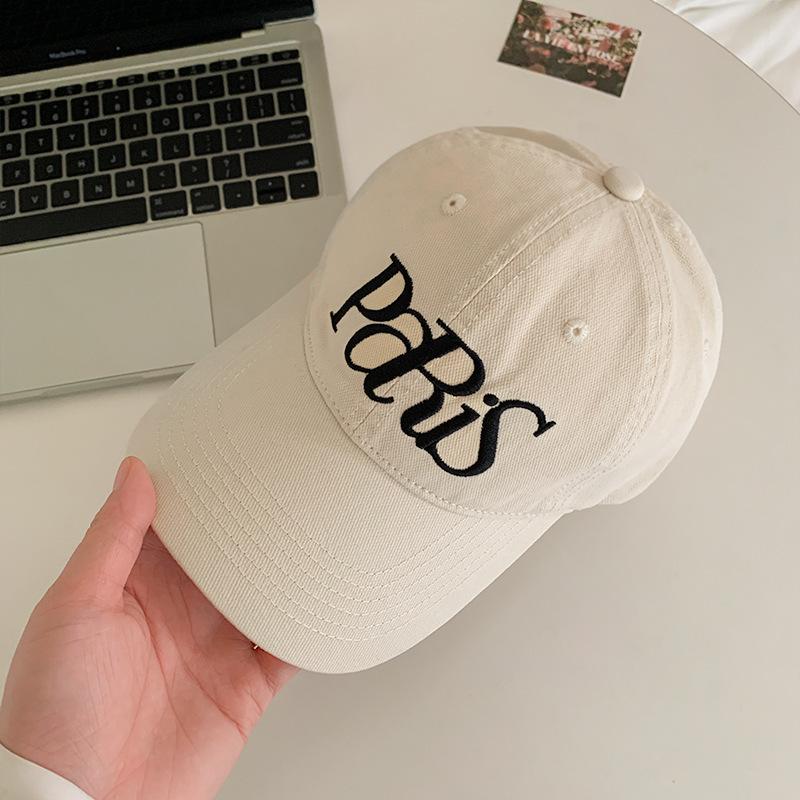 

New American retro baseball cap for women, summer large head circumference wide brim sun hat, face-slimming letter embroidery duckbill cap M（56-58cm）