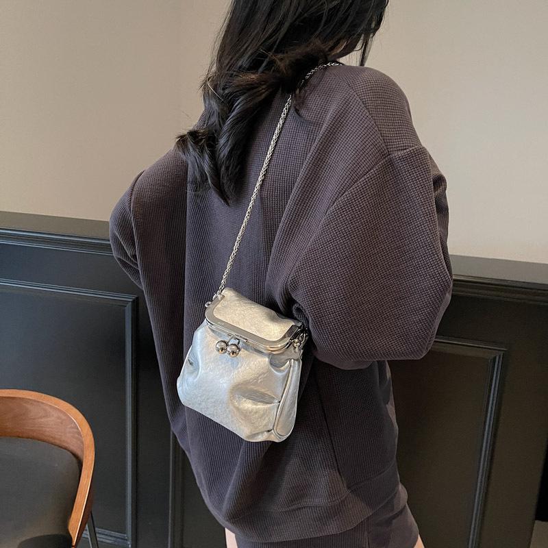 Premium texture small bag women's new versatile chain messenger mobile phone bag fashionable mini water pass bag