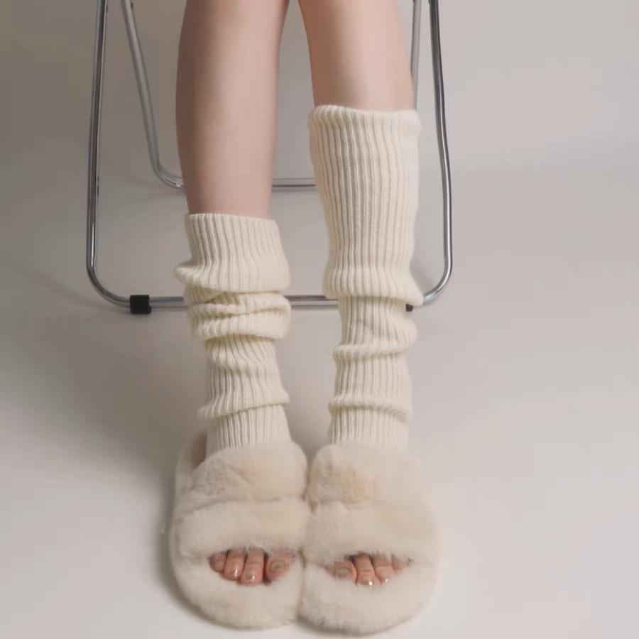 Damen Warme Lange Socken Vertikal gestreift Gestrickt Gepolsterte Knieschoner JK College Stil Gestrickte Warme Socken Lolita Warme Stulpen