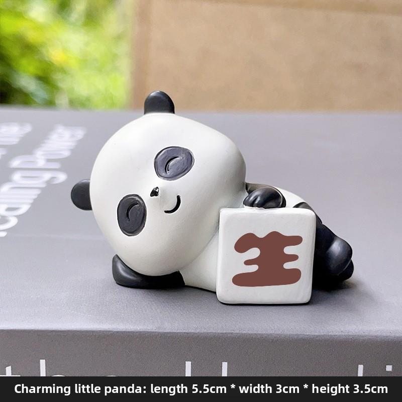 Little Panda Handmade Figurine, Cute Cake for Car Decoration, Tabletop Resin Small Handicraft, Small Animal Toy