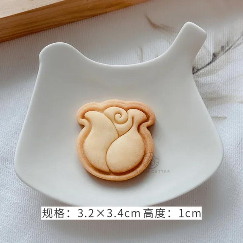 Valentine's Day Cookie Cutters Mini Cartoon Biscuit Mold Rose Flower Heart-shaped Cookie Stamps Household Pressable Baking Mold