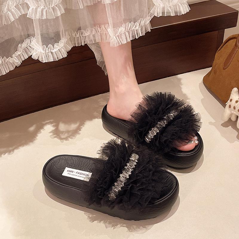 Mesh casual rhinestone sandals women's outer wear 2025 summer new small soft bottom comfortable and lightweight one-word slippers