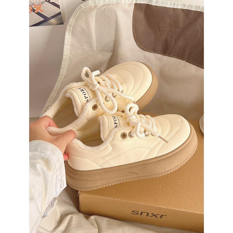 2 New velvet little white shoes women's winter warm cotton shoes women's versatile platform bread shoes sports and leisure board shoes