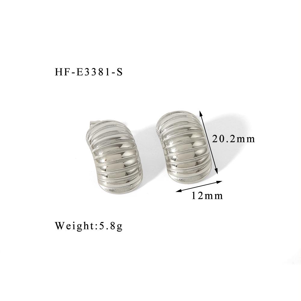 

Элегантные геометрические женские серьги: Титан с гальваническим покрытием 18 карат